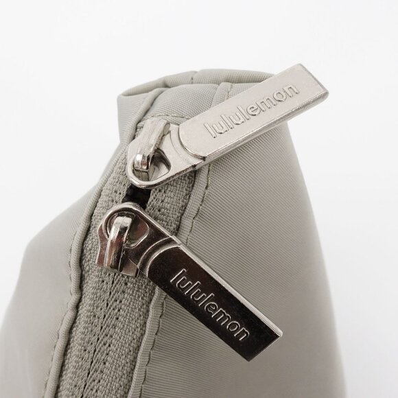 Lululemon Women's City Adventurer Tote 27L Raw Linen Beige OS - Picture 12 of 14